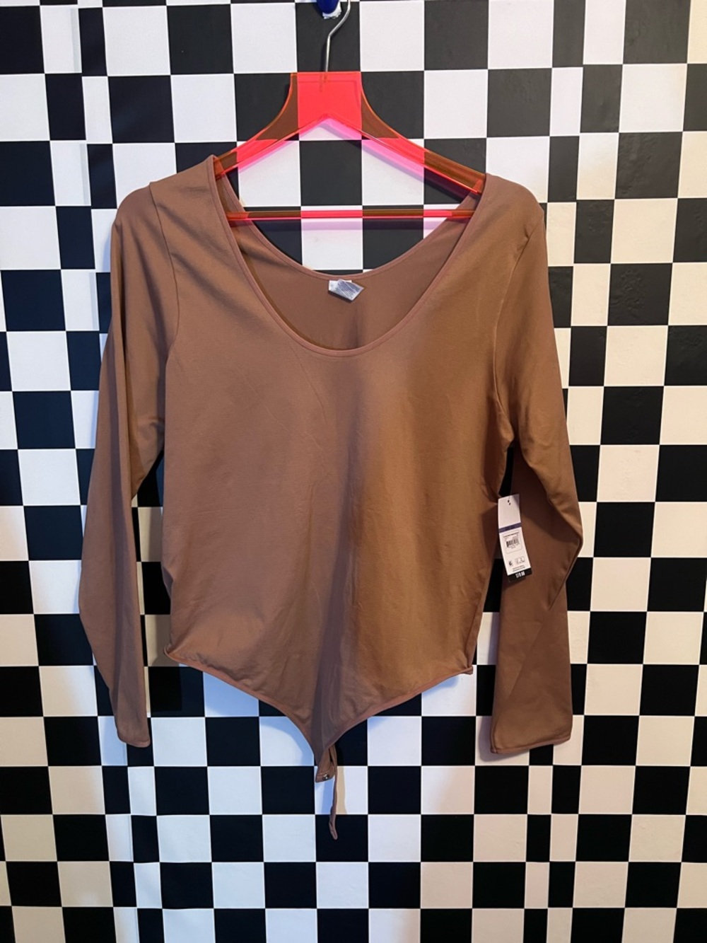 sofia by sofia vergara Brown Long-Sleeve Scoop Neck Bodysuit
